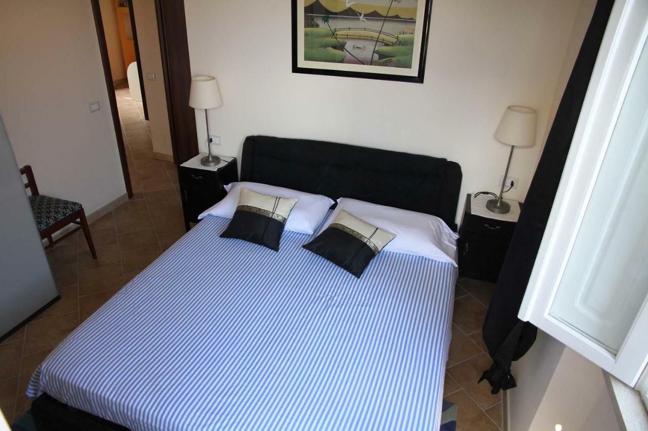 Los Flamingos Bed & Breakfast La Maddalena  Exterior photo